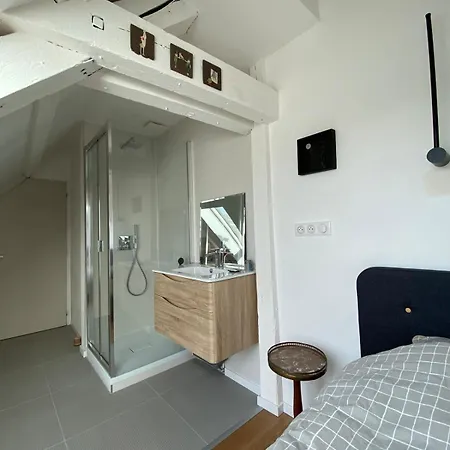 Appartement Spacieux Et Lumineux Au Centre De