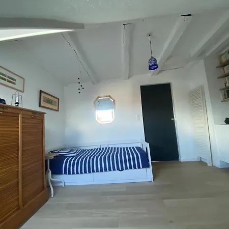 Spacieux Et Lumineux Au Centre De Appartement *